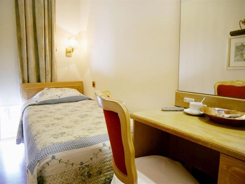 Standard Single Room image 1