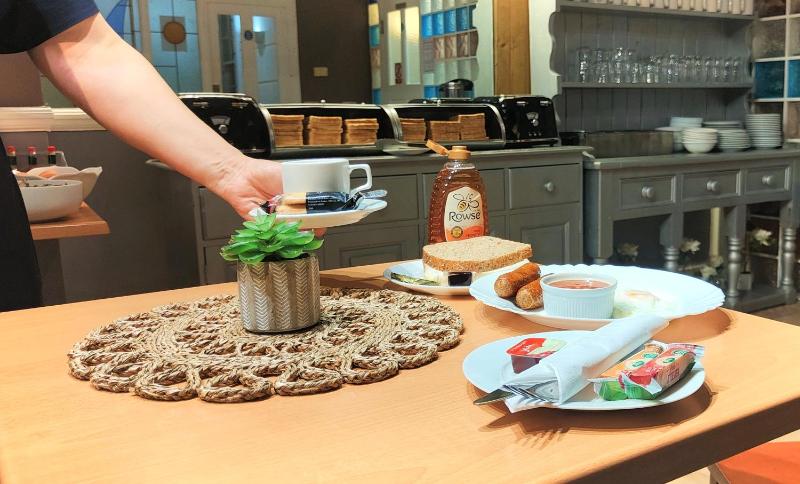 Standard Double Room image 3