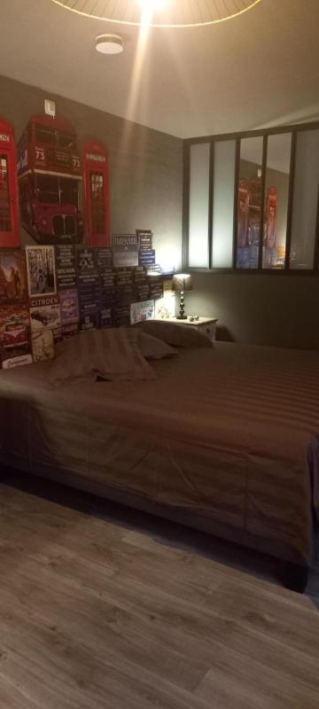 Double Room image 3