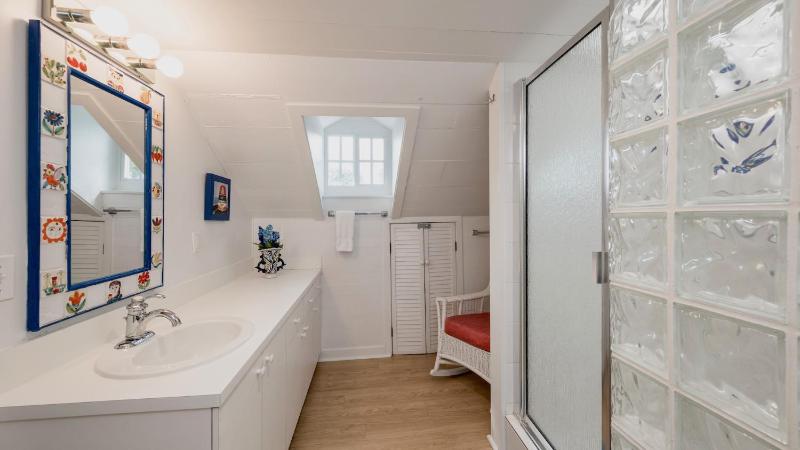 Casa Serendipity by Last Key Realty - image 13