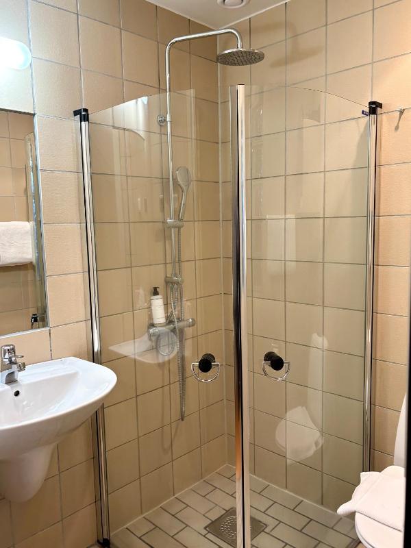 Double Room with Balcony and Sea View image 1