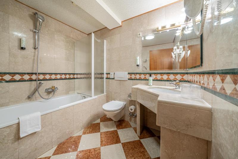 Hotel Neue Post I self check-in - image 3