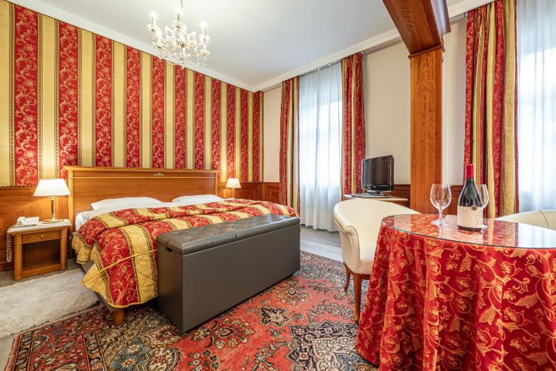 Vintage Junior Suite image 1