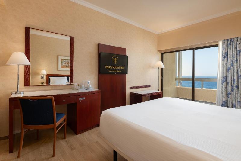 Tower Room With Sea View (1 - 2 Adults) image 4