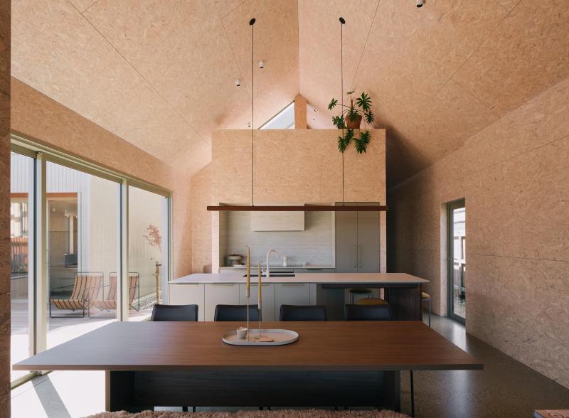 Scout - Luxurious Interiors - Lake Views - Architecturally Designed - image 19
