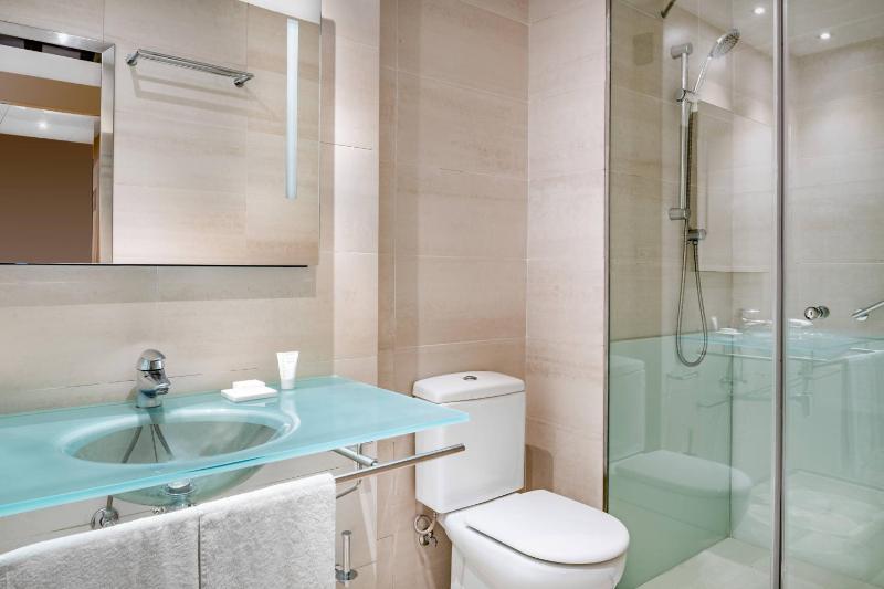 Standard Room Queen, Guest room, 1 Queen image 4