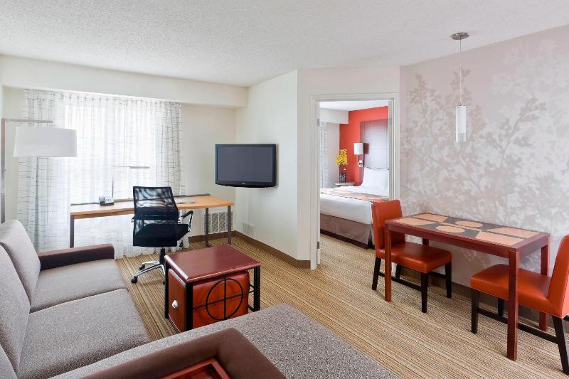 One-Bedroom King Suite image 1