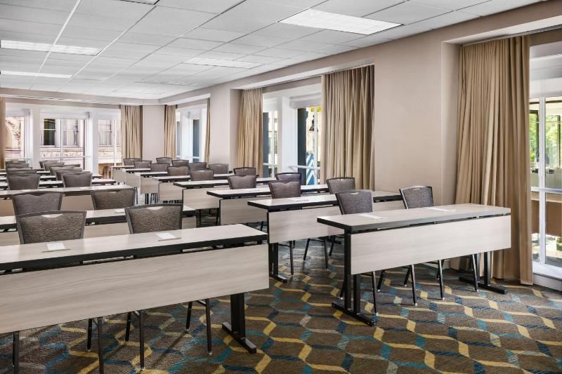 Residence Inn by Marriott Atlanta Downtown - image 9
