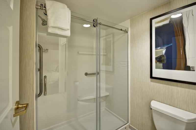 Residence Inn by Marriott Jacksonville Airport - image 12