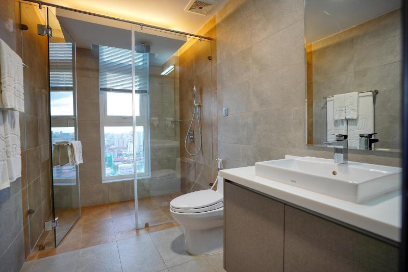 URBAN PALACE - image 7