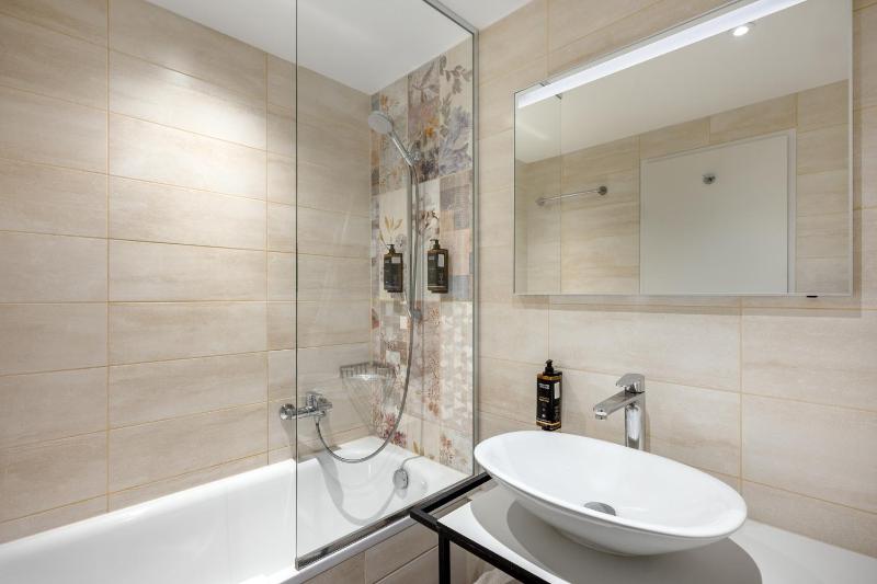 Privilege Double Room image 2