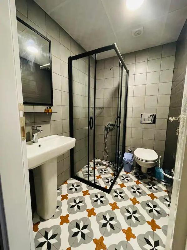 Double Room with Private Bathroom image 1
