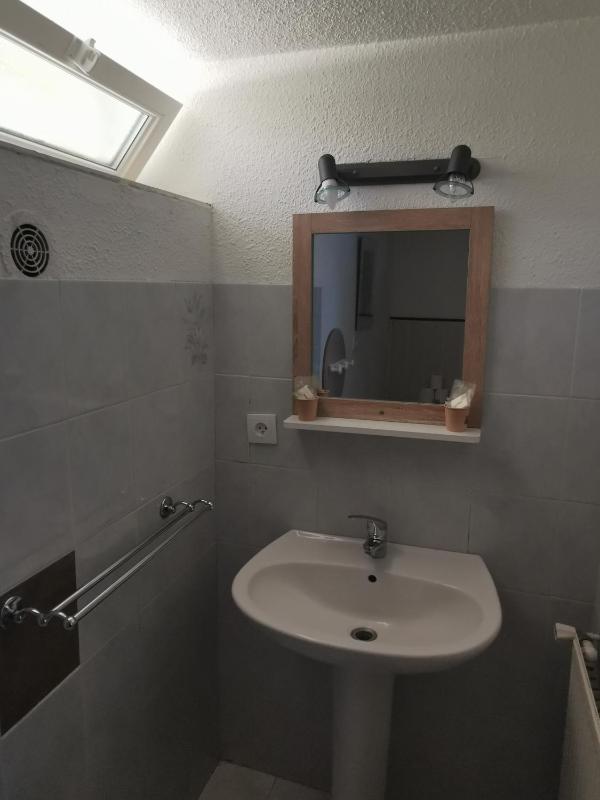 Budget Double Room image 3