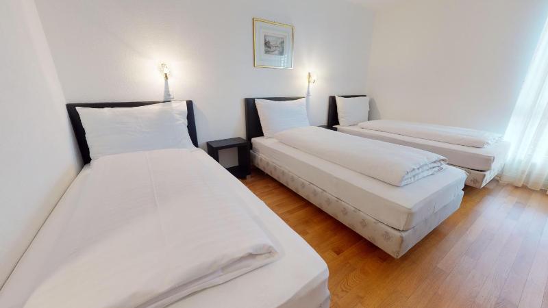 Triple Room image 4