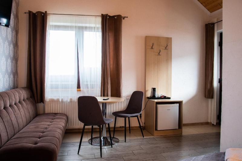 Double Room with Private Bathroom image 3