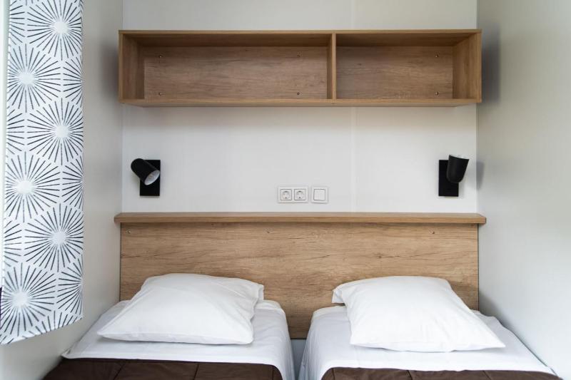 2 Bedrooms Cabanon with Air Conditioning 5 people image 2