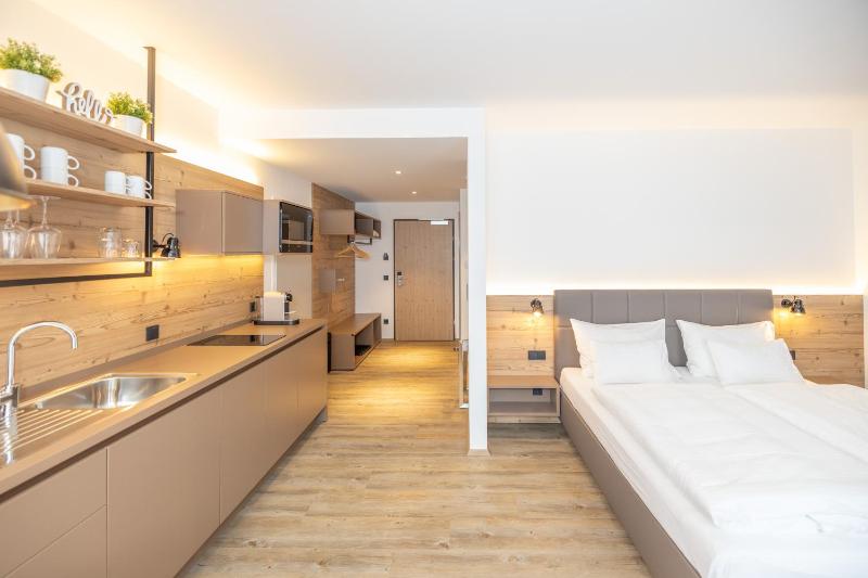 Studio Apartment image 4