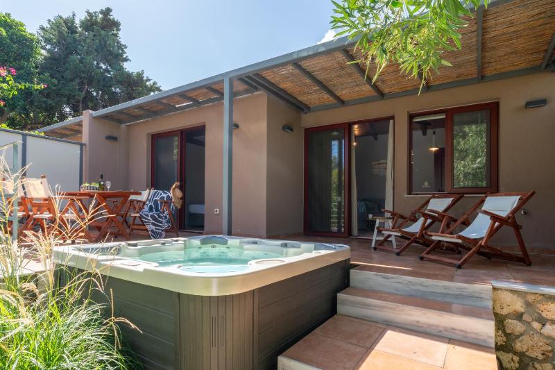 Klaritz Luxury Suites - image 14