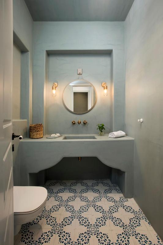 Premium Suite with Outdoor Hot Tub image 3