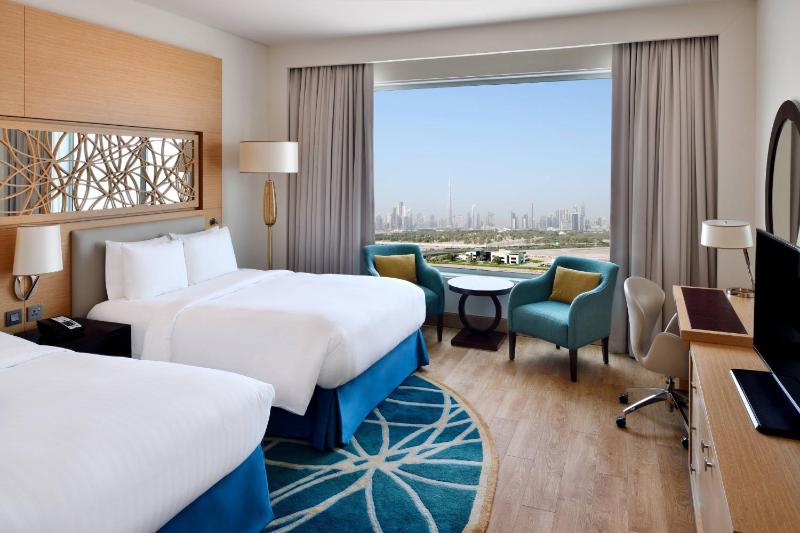 Executive Double Room, 2 Queen Beds – Lounge Access with Complimentary Drinks and Light Buffet 6-8pm Daily + Breakfast Buffet image 4