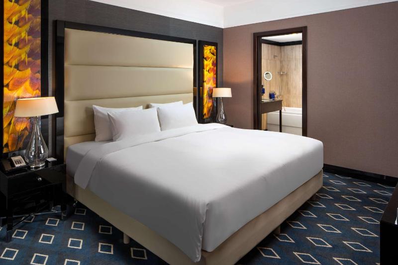 Suite image 4