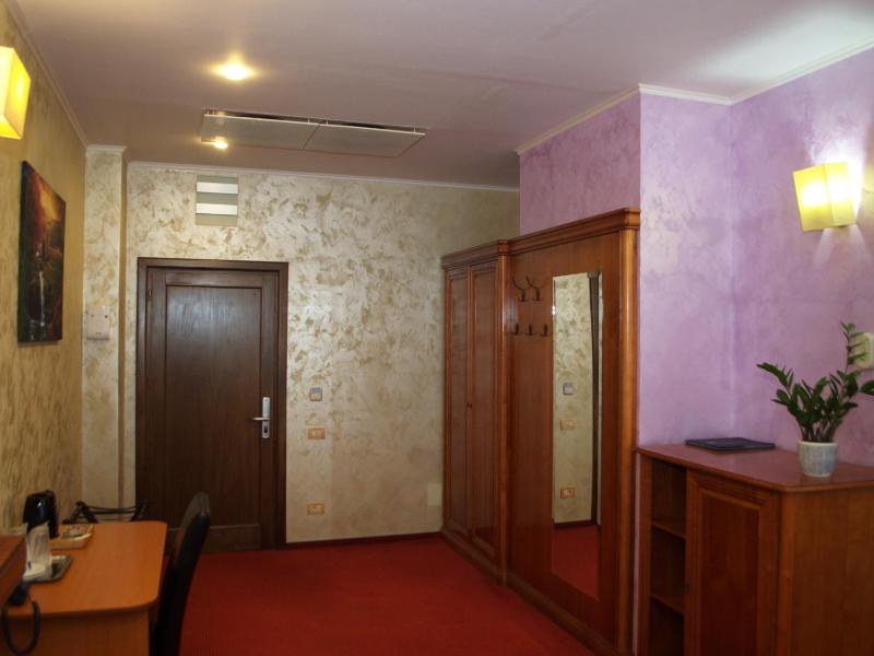 Suite image 4