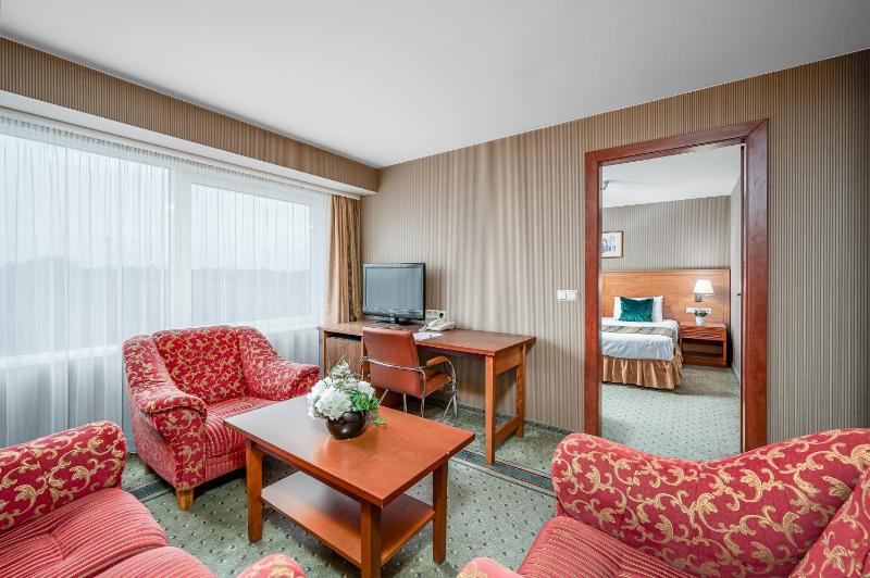 Suite image 4