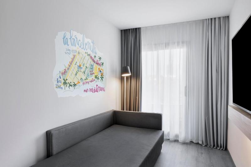 Moxy Twin Room with Sofa Bed and Balcony image 3