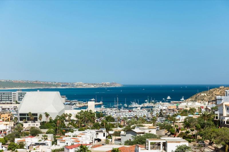 Pedregal Pool Jacuzzi Marina Views 4BD 3BA - image 7