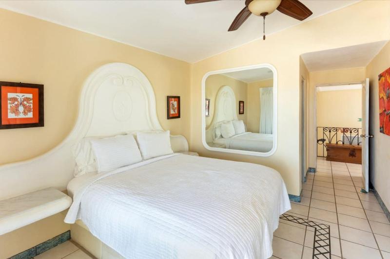 Pedregal Pool Jacuzzi Marina Views 4BD 3BA - image 14