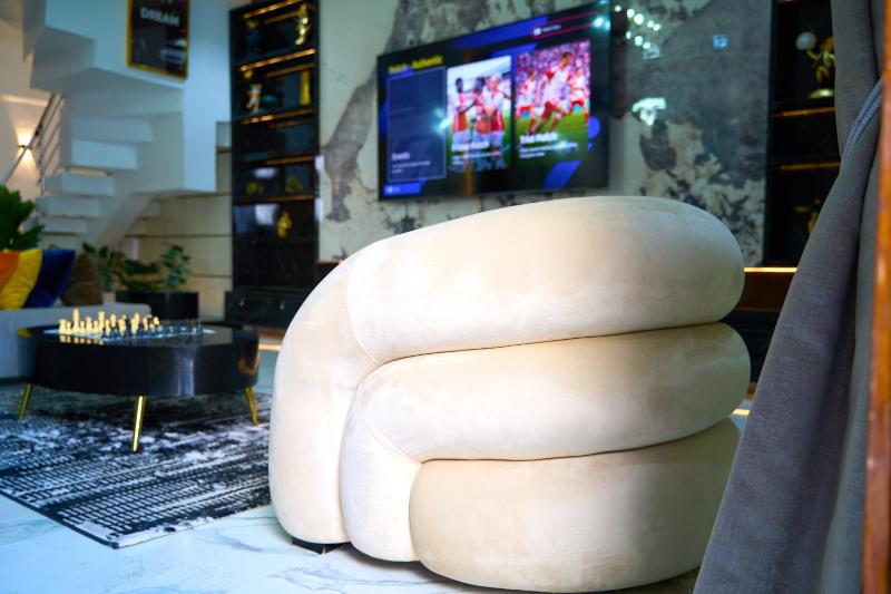 ABOT Luxury Homes - image 10