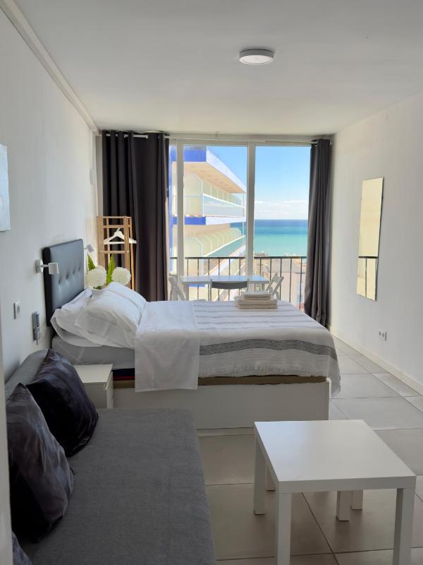 Inviting Studio with Sea View - image 7