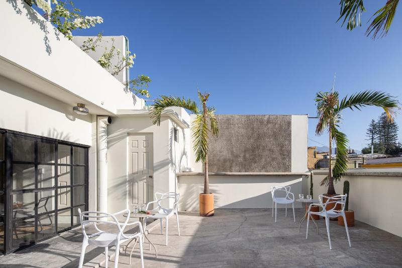 Casa Lumos - Minimalist Comfort Suites in Centro Historico - image 15