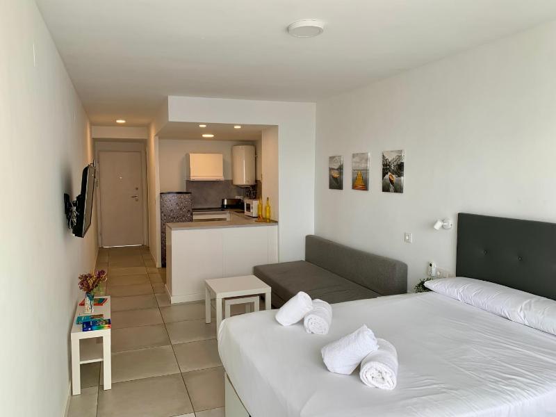 Inviting Studio with Sea View - image 13