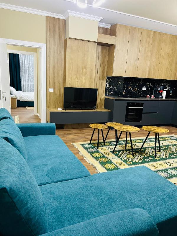 Tiki Luxury Apartment in Center - image 1