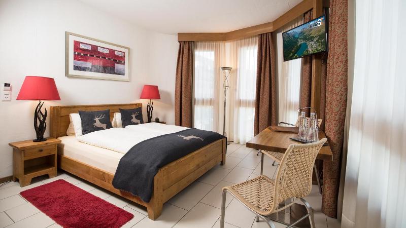 Standard Double Room image 1