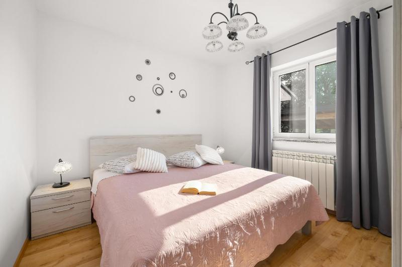 Haus Dodo - Cozy Place for Family & Friends - By 22Estates - image 8