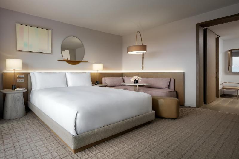 Fairmont Gold King Room image 2