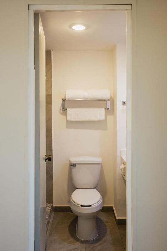 Hotel Parque Central - image 6