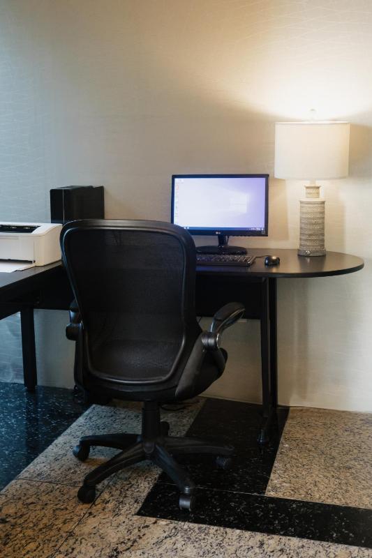 Hotel Parque Central - image 10