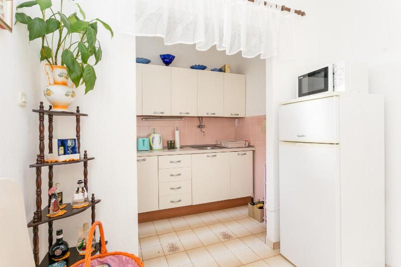 Apartments by the sea Mirca Brac - 2854 - image 26