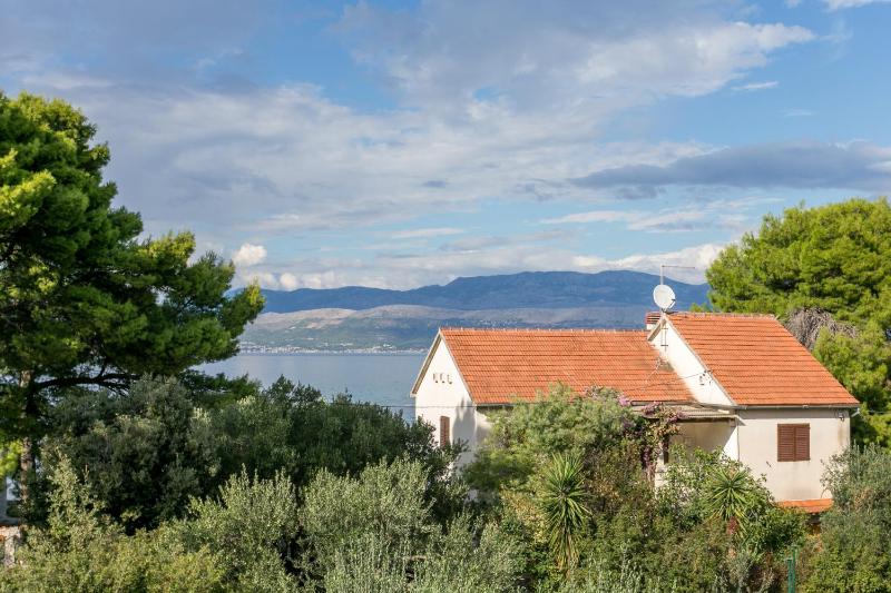 Apartments by the sea Mirca Brac - 2854 - image 6