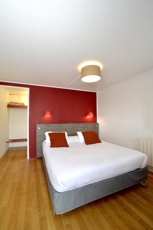 Standard - 1 Double Bed image 2