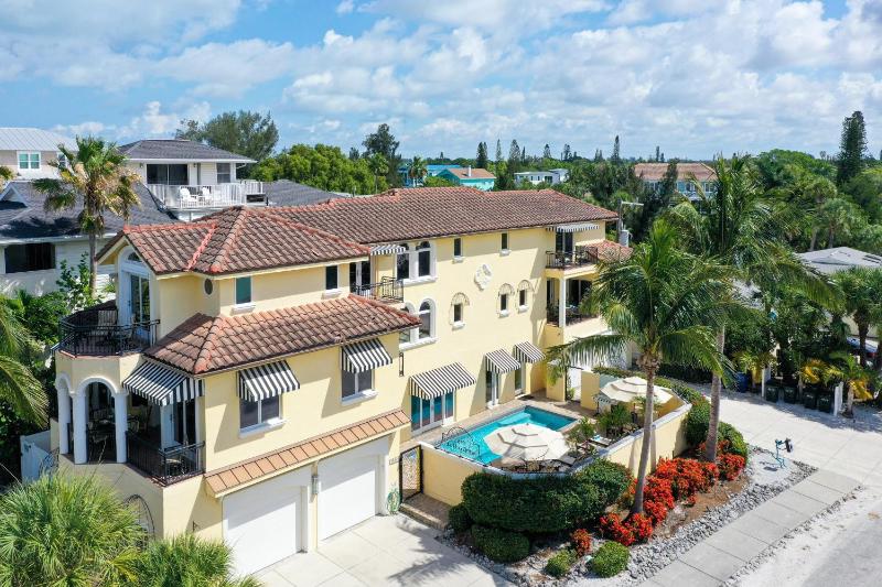 Monarch Villa - 5542 W - image 10