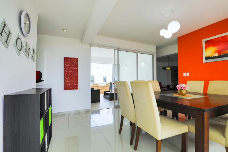 Spacious Apartment with Gym & Pool Cancun - image 13