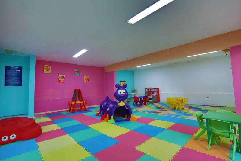Spacious Apartment with Gym & Pool Cancun - image 11