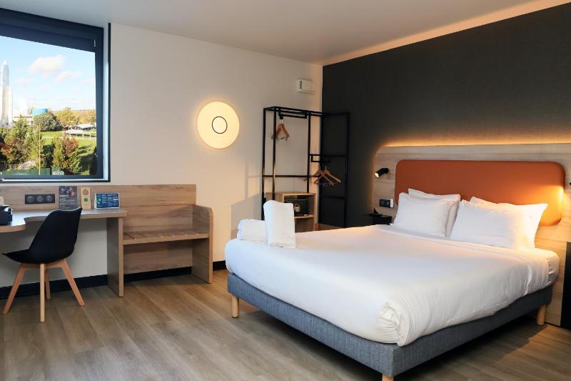 Superior Double Room image 4