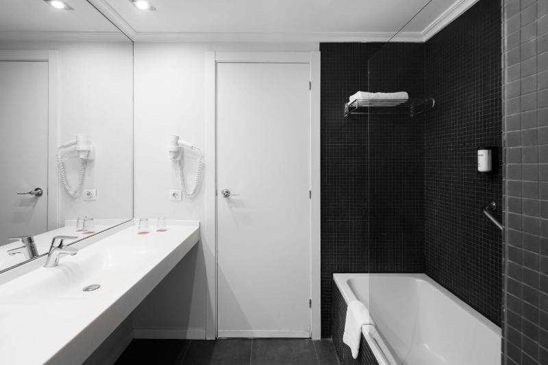 Junior Suite image 2