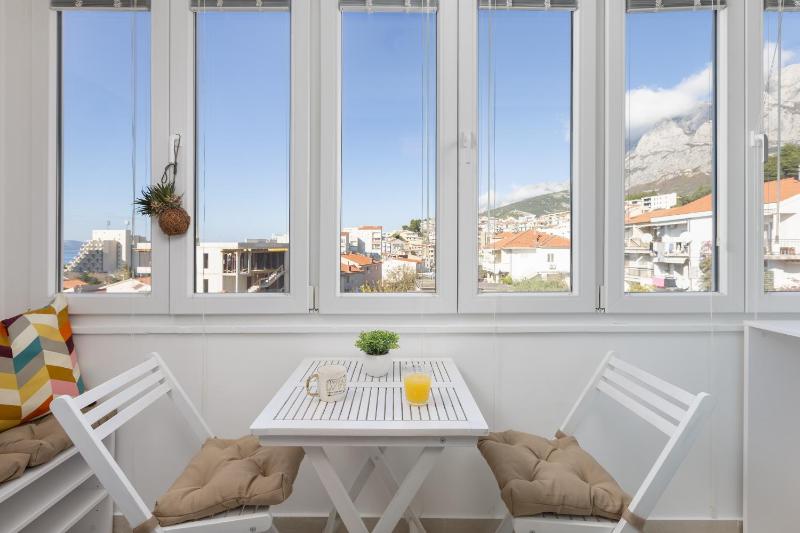 Apartment Sky free private parking - image 20
