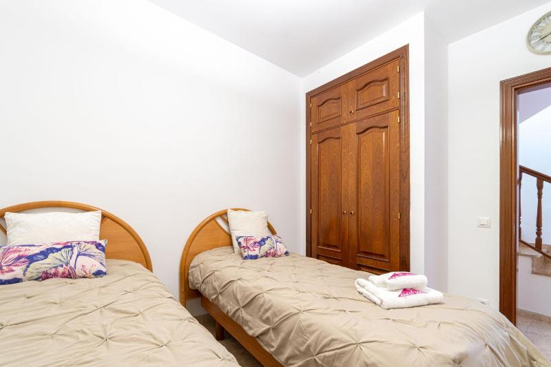 Apart-rent Casa Requesens 0007 con piscina privada y wifi - image 35